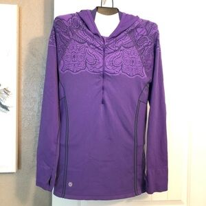 🌹 Athleta long sleeves hooded top